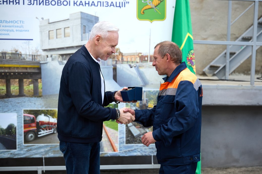 Ігор Терехов привітав колектив КВЗК з 30-річчям